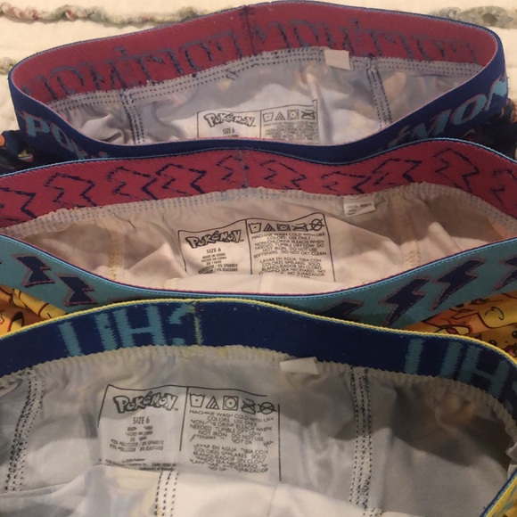 Boys size 6 Boxers - Picture 3 of 4
